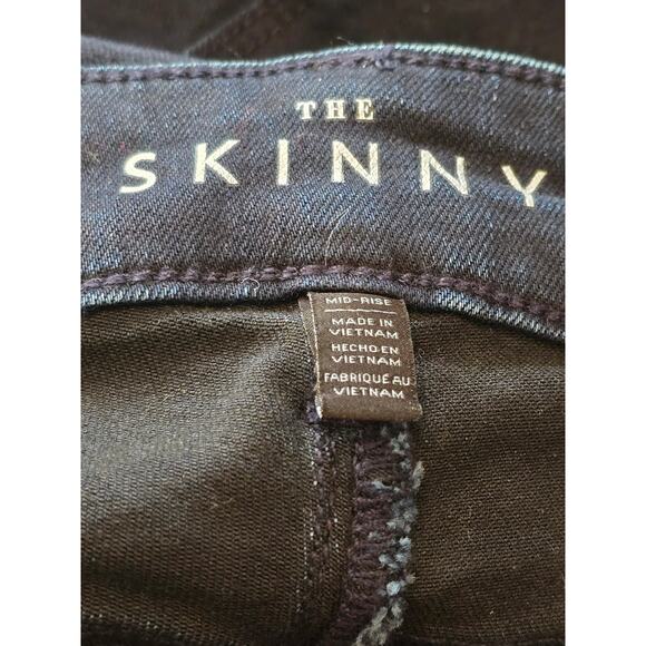 White House Black Market Mid Rise Skinny in Dark Wash NWT Size 8 - Picture 6 of 6